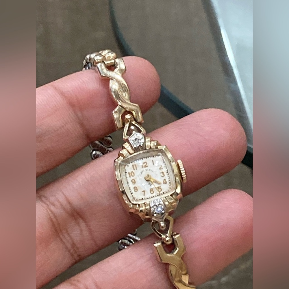14k gold watch - Picture 10 of 10